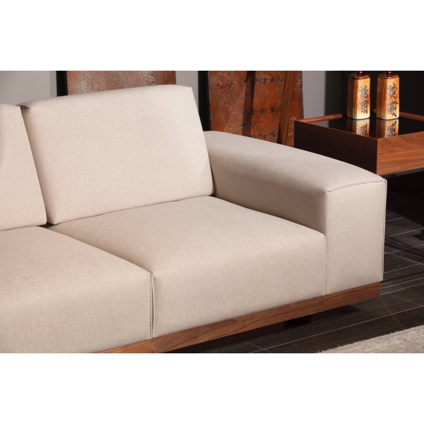 noend-resting-sofa2