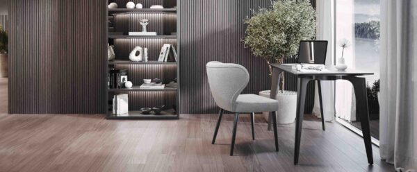 MARGO_DESK2